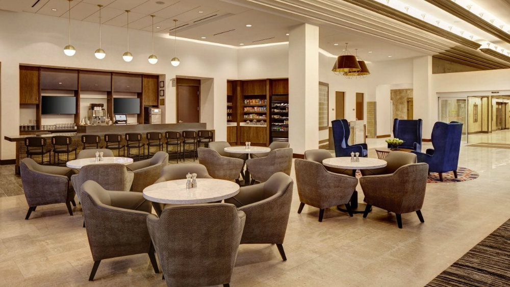 Hyatt Place St. Paul lobby
